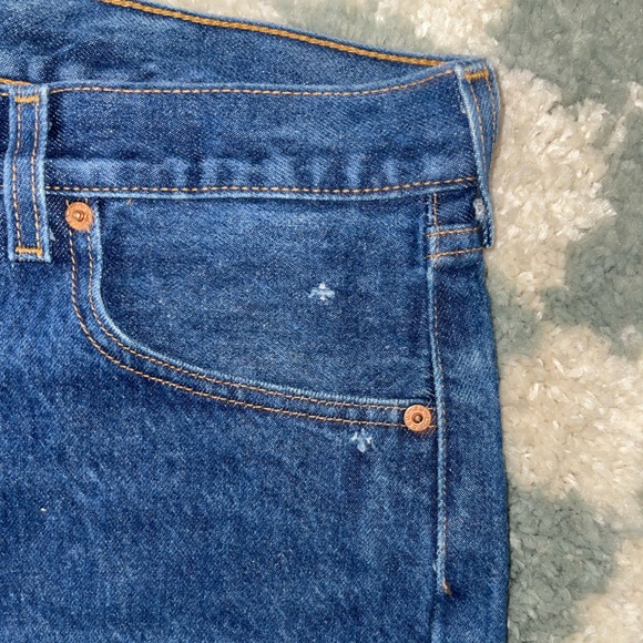 Vintage Levi’s Shorts - Picture 6 of 6